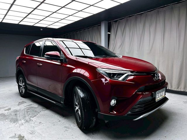 TOYOTA豐田 RAV4  第3張相片