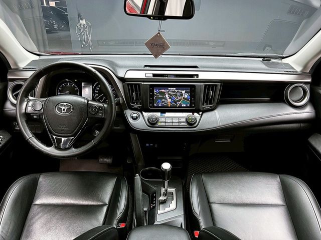 TOYOTA豐田 RAV4  第9張相片