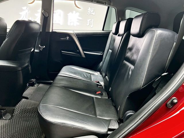 TOYOTA豐田 RAV4  第13張相片