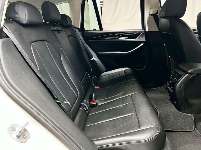 BMW寶馬 X3  第14張相片