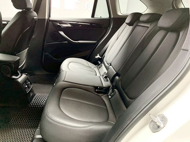 BMW寶馬 X1  第13張相片