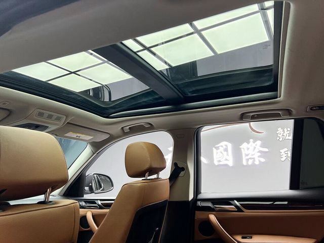BMW寶馬 X3  第9張相片