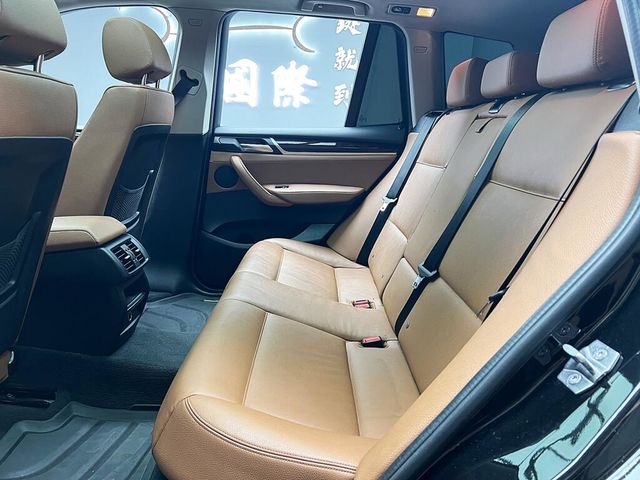 BMW寶馬 X3  第13張相片