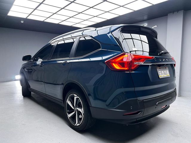 LUXGEN納智捷 URX  第4張相片