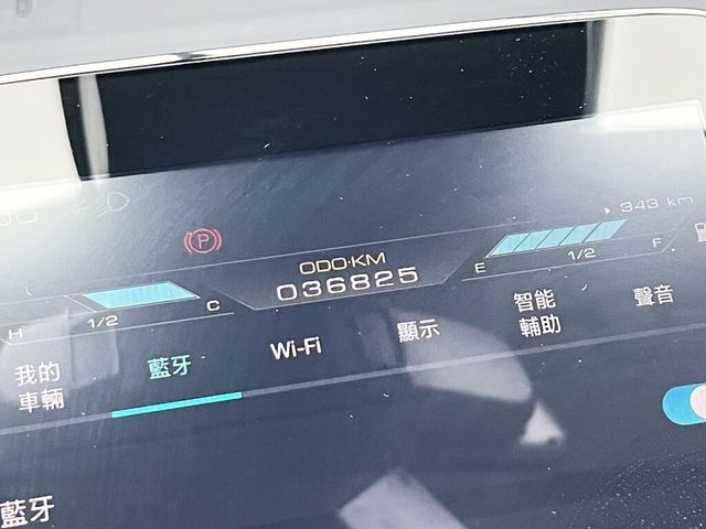 LUXGEN納智捷 URX  第10張相片