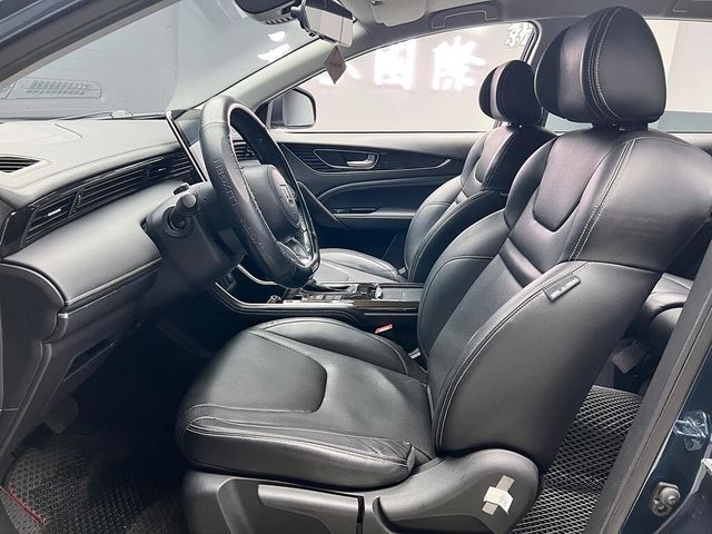 LUXGEN納智捷 URX  第11張相片