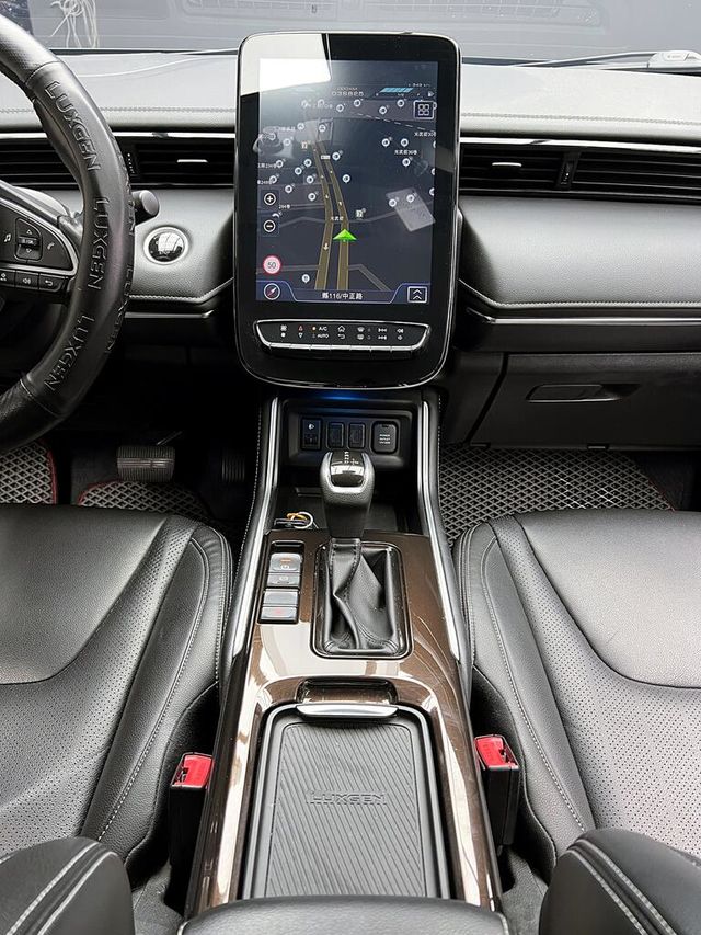 LUXGEN納智捷 URX  第16張相片