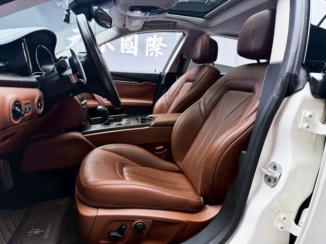 MASERATI瑪莎拉蒂 QUATTROPORTE  第11張相片