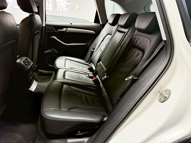 AUDI奧迪 Q5  第13張相片