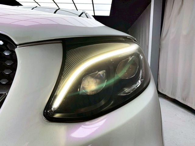 M-BENZ賓士 GLC300  第7張相片
