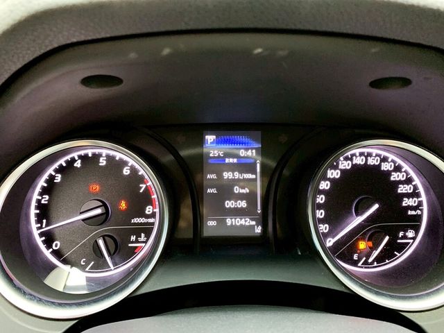 TOYOTA豐田 CAMRY  第10張相片