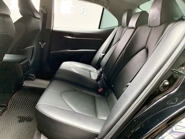 TOYOTA豐田 CAMRY  第13張相片