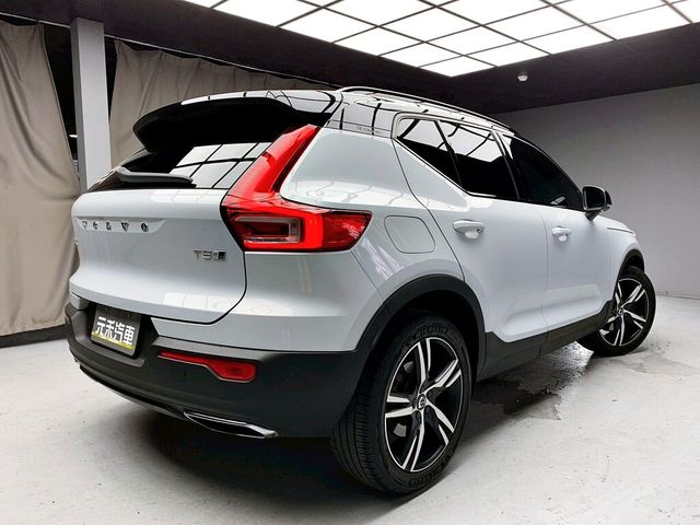 VOLVO富豪 XC40  第6張相片