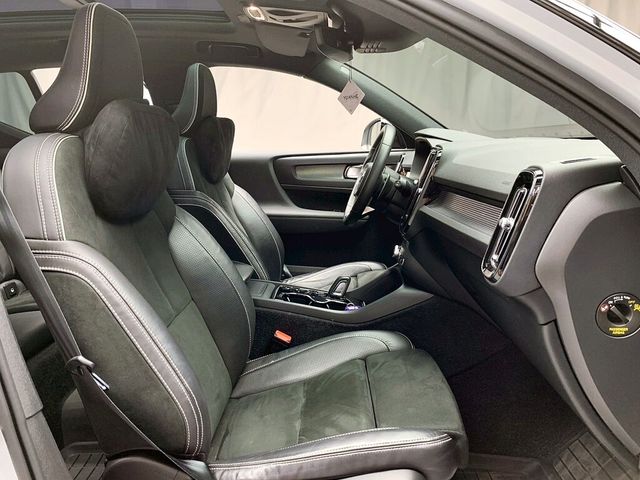VOLVO富豪 XC40  第12張相片
