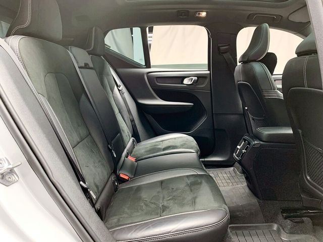 VOLVO富豪 XC40  第14張相片