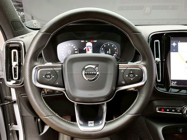 VOLVO富豪 XC40  第15張相片