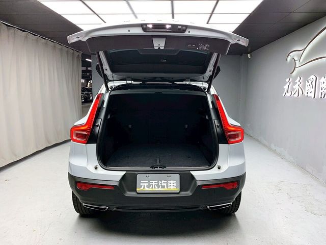 VOLVO富豪 XC40  第20張相片