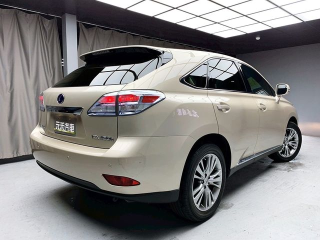 LEXUS凌志 RX450H  第6張相片