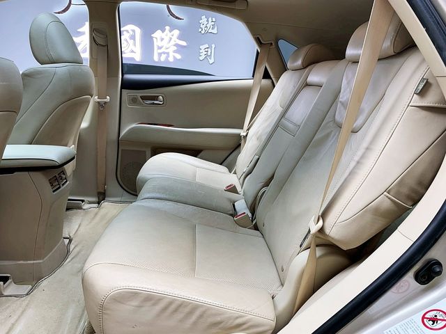 LEXUS凌志 RX450H  第13張相片