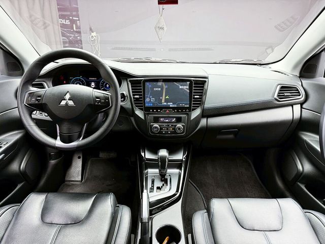 MITSUBISHI三菱 GRAND LANCER  第9張相片