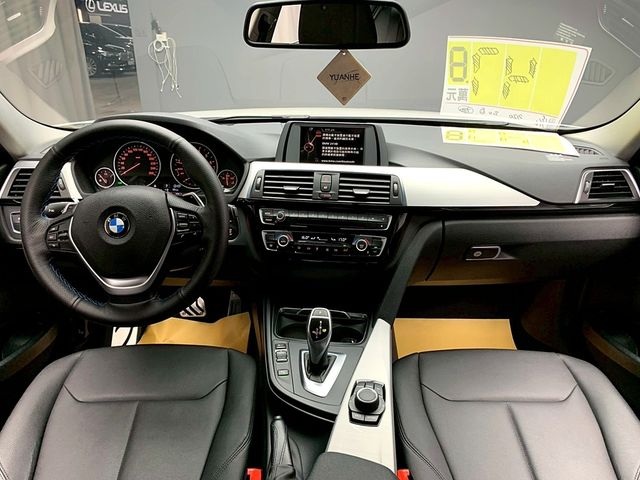 BMW寶馬 320  第9張相片