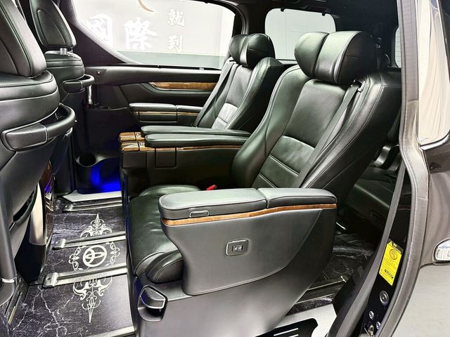 TOYOTA豐田 ALPHARD  第13張相片