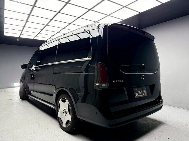 M-BENZ賓士 V250 D  第4張相片