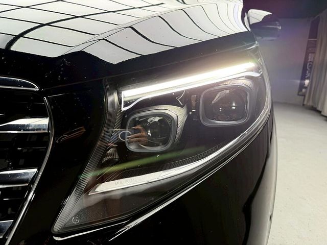 M-BENZ賓士 V250 D  第7張相片