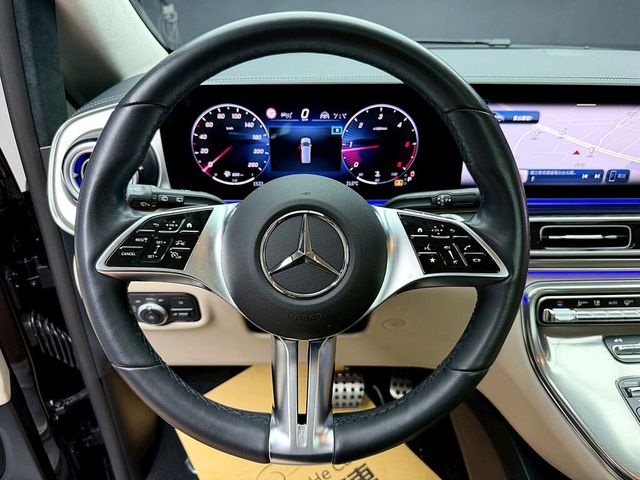 M-BENZ賓士 V250 D  第16張相片
