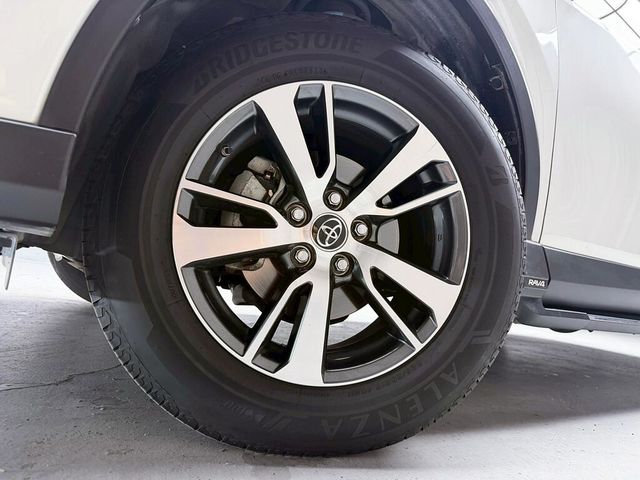 TOYOTA豐田 RAV4  第8張相片
