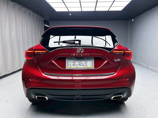 INFINITI無限 Q30  第5張相片
