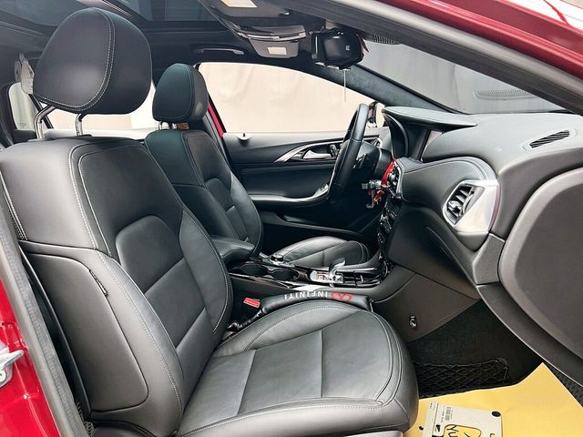 INFINITI無限 Q30  第12張相片