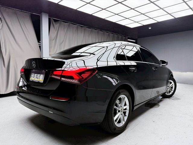M-BENZ賓士 A180  第6張相片