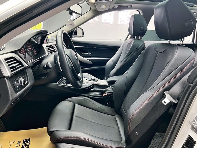 BMW寶馬 320 GT  第11張相片