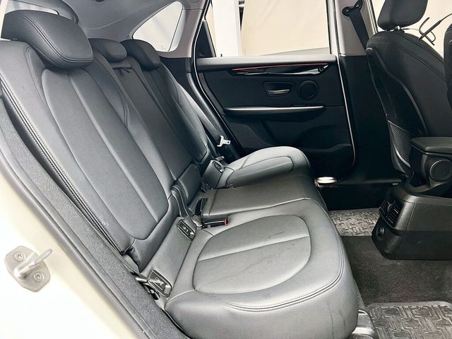BMW寶馬 225I  第14張相片
