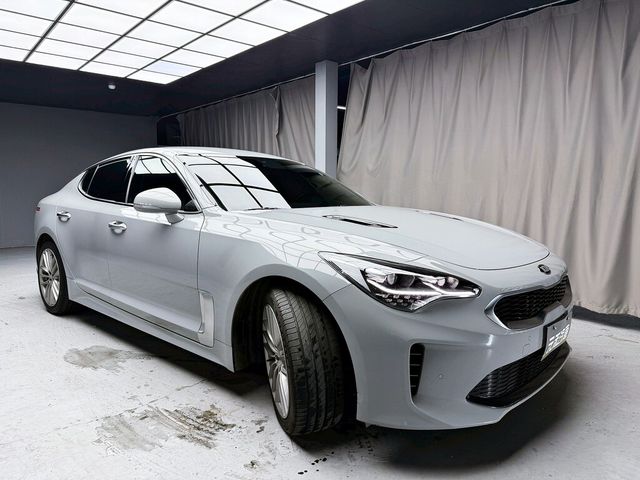 KIA起亞 STINGER  第3張相片