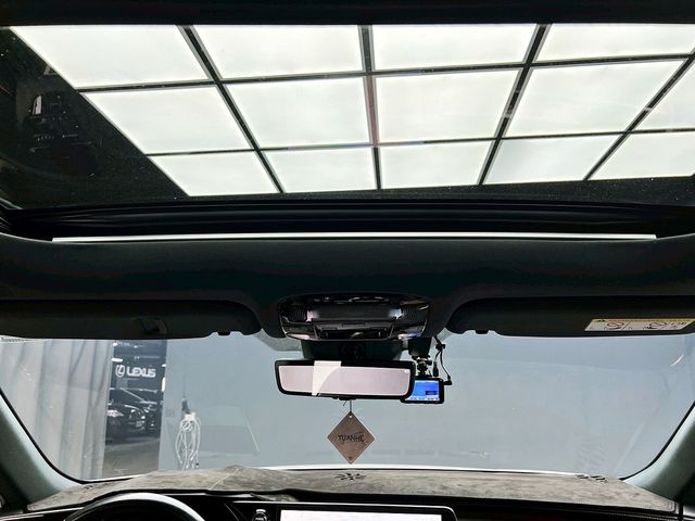 LEXUS凌志 RX350H  第9張相片