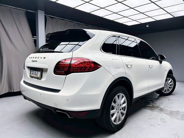 PORSCHE保時捷 CAYENNE  第6張相片