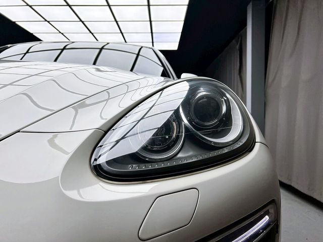 PORSCHE保時捷 CAYENNE  第7張相片