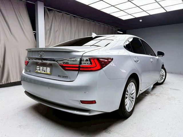 LEXUS凌志 ES200  第6張相片