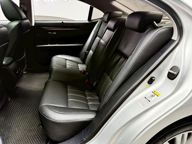 LEXUS凌志 ES200  第13張相片