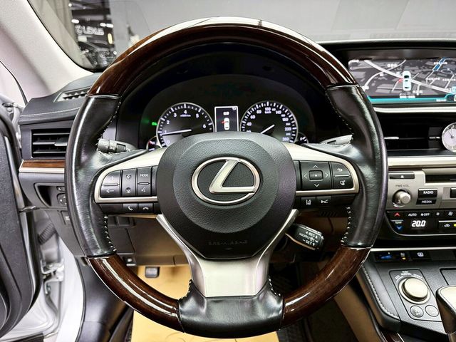 LEXUS凌志 ES200  第15張相片
