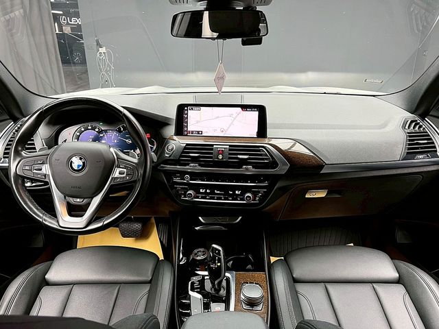 BMW寶馬 X3  第9張相片