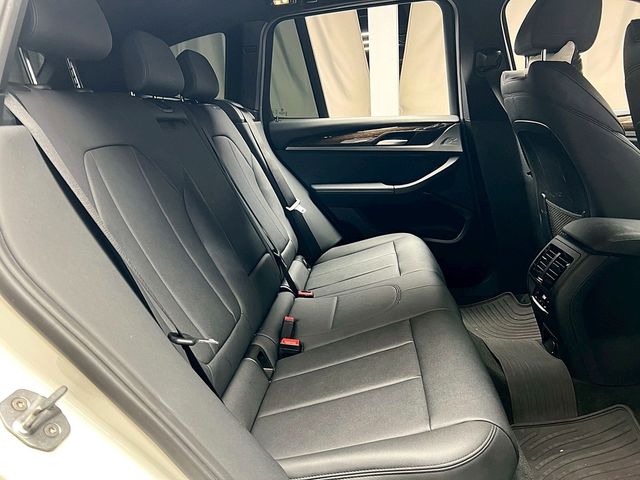 BMW寶馬 X3  第14張相片