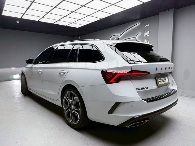 SKODA司科達 OCTAVIA COMBI  第4張相片
