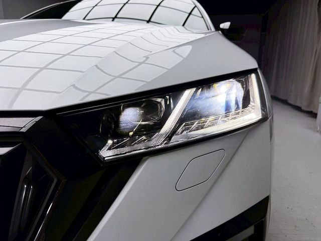 SKODA司科達 OCTAVIA COMBI  第7張相片