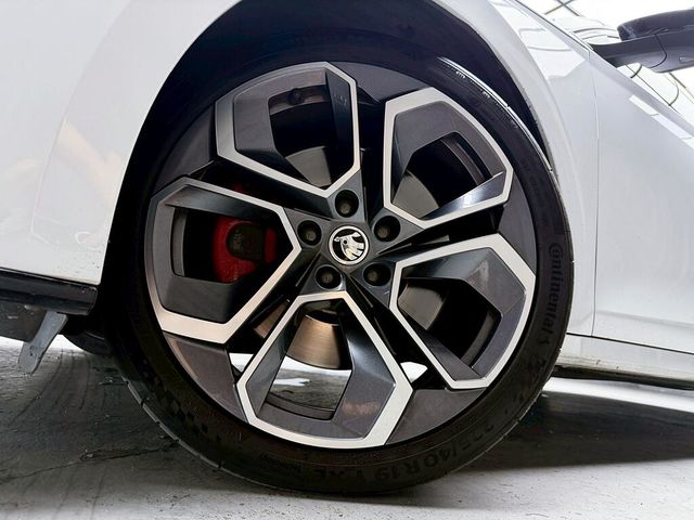 SKODA司科達 OCTAVIA COMBI  第8張相片