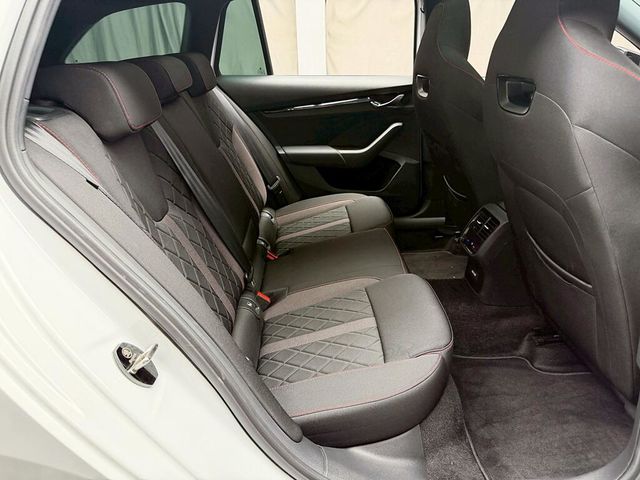 SKODA司科達 OCTAVIA COMBI  第14張相片
