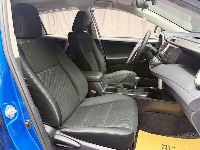 TOYOTA豐田 RAV4  第12張相片