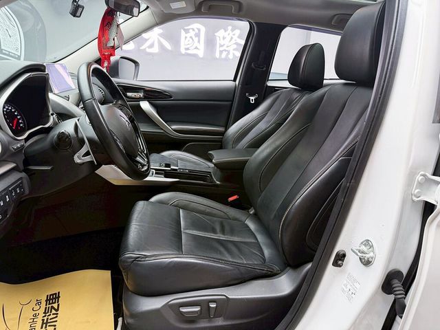 MITSUBISHI三菱 ECLIPSE  第11張相片